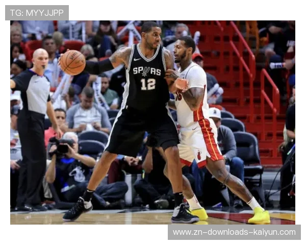 老鹰客场胜马刺，约翰逊22分9篮板6助攻